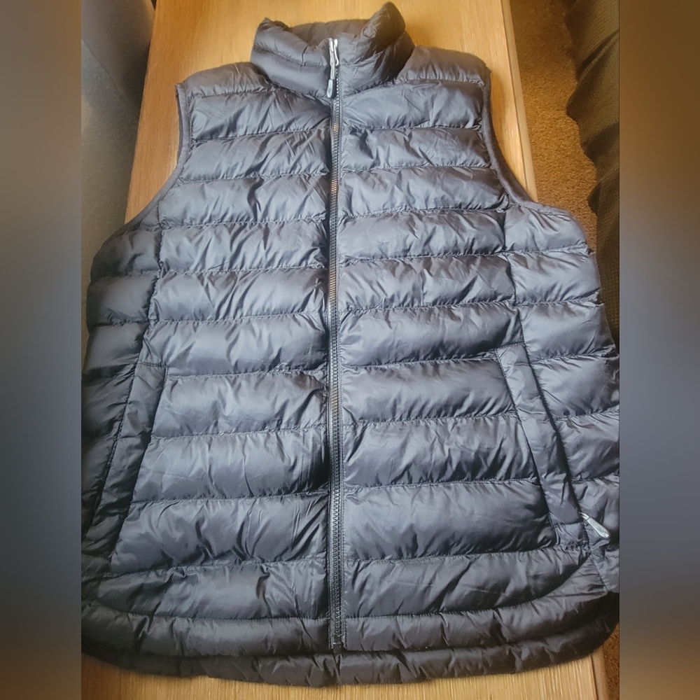 32 Degrees Black Quilted Vest